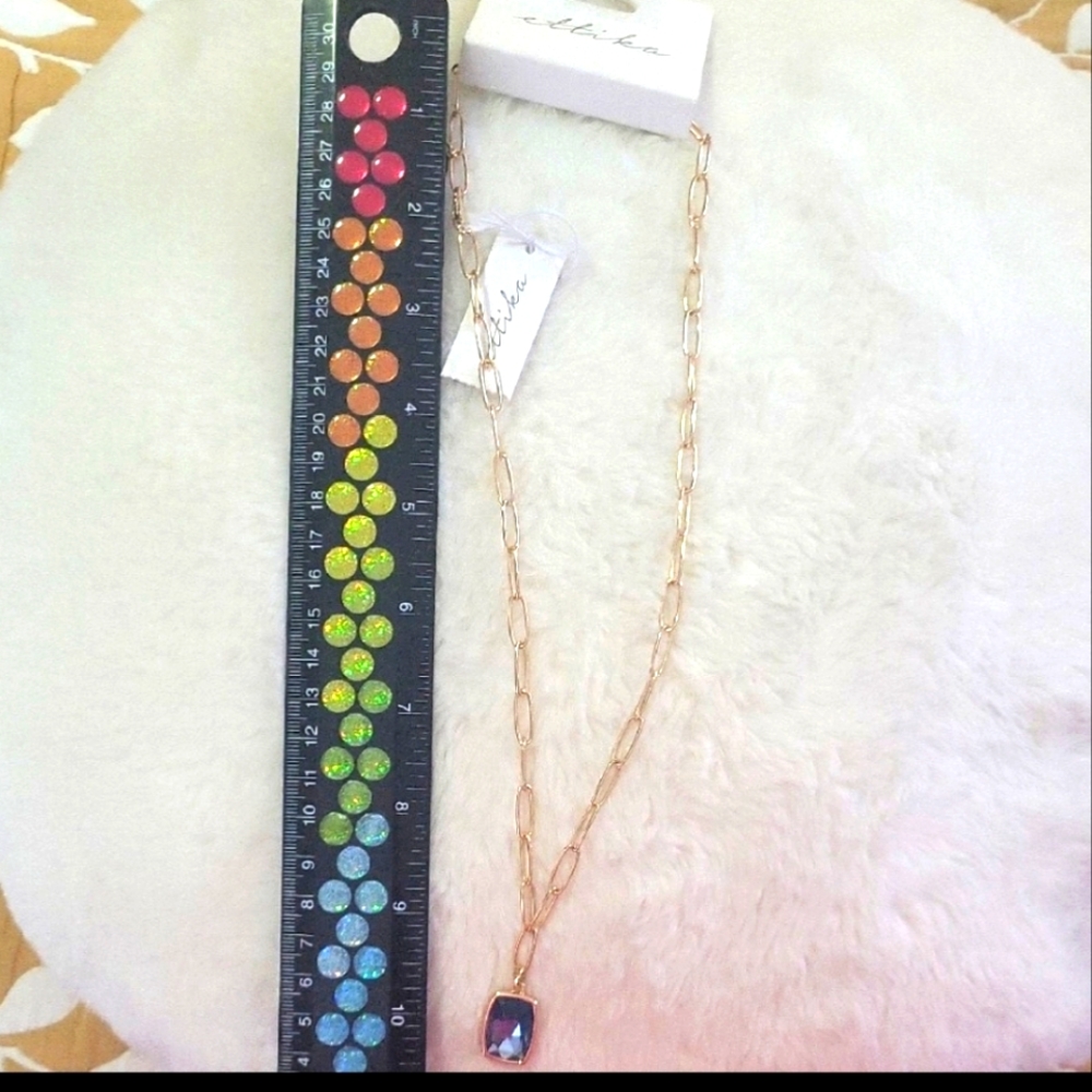 Elegant Blue and Gold Pendant Necklace - Picture 2 of 3